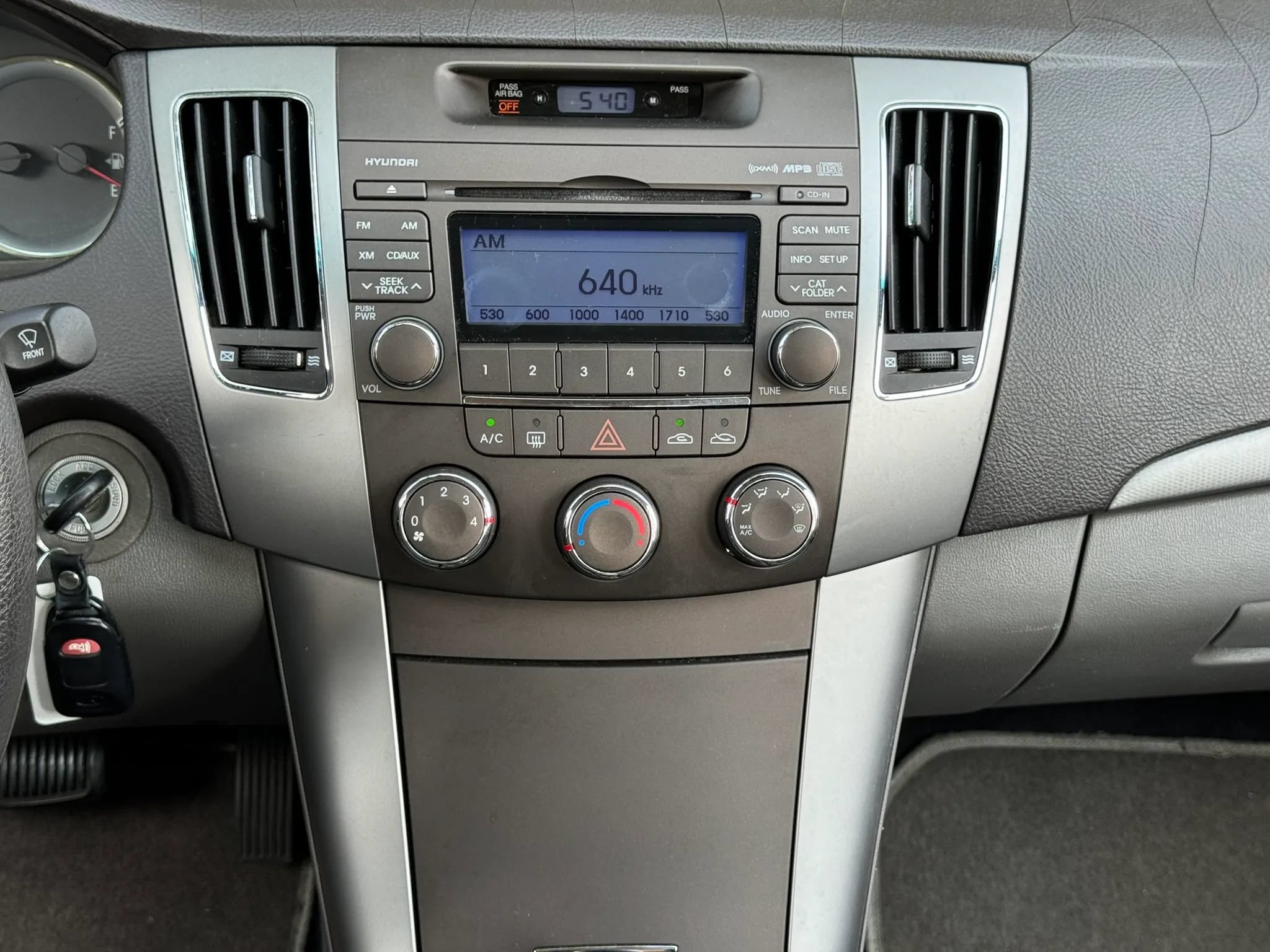 Used 2009 Hyundai Sonata GLS FWD image 16