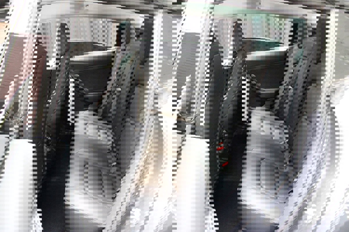 Used 2023 Tesla Model 3 Standard Range RWD image 39