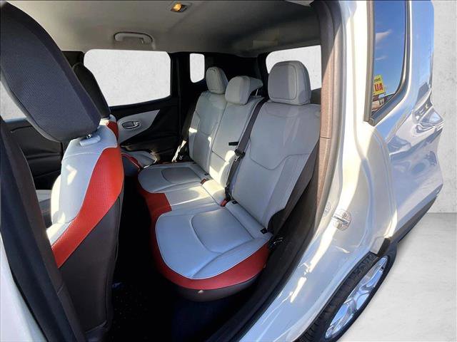 Used 2017 Jeep Renegade Limited image 24