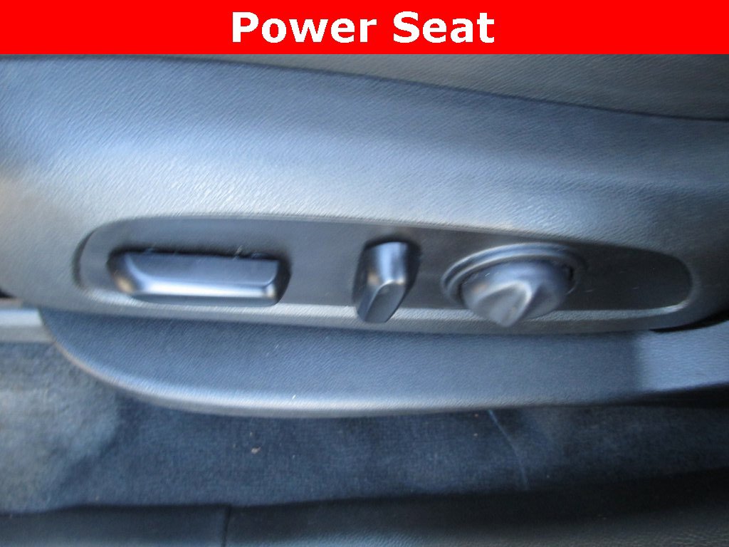 Used 2021 Chevrolet Traverse LT w/ LT Premium Package image 25