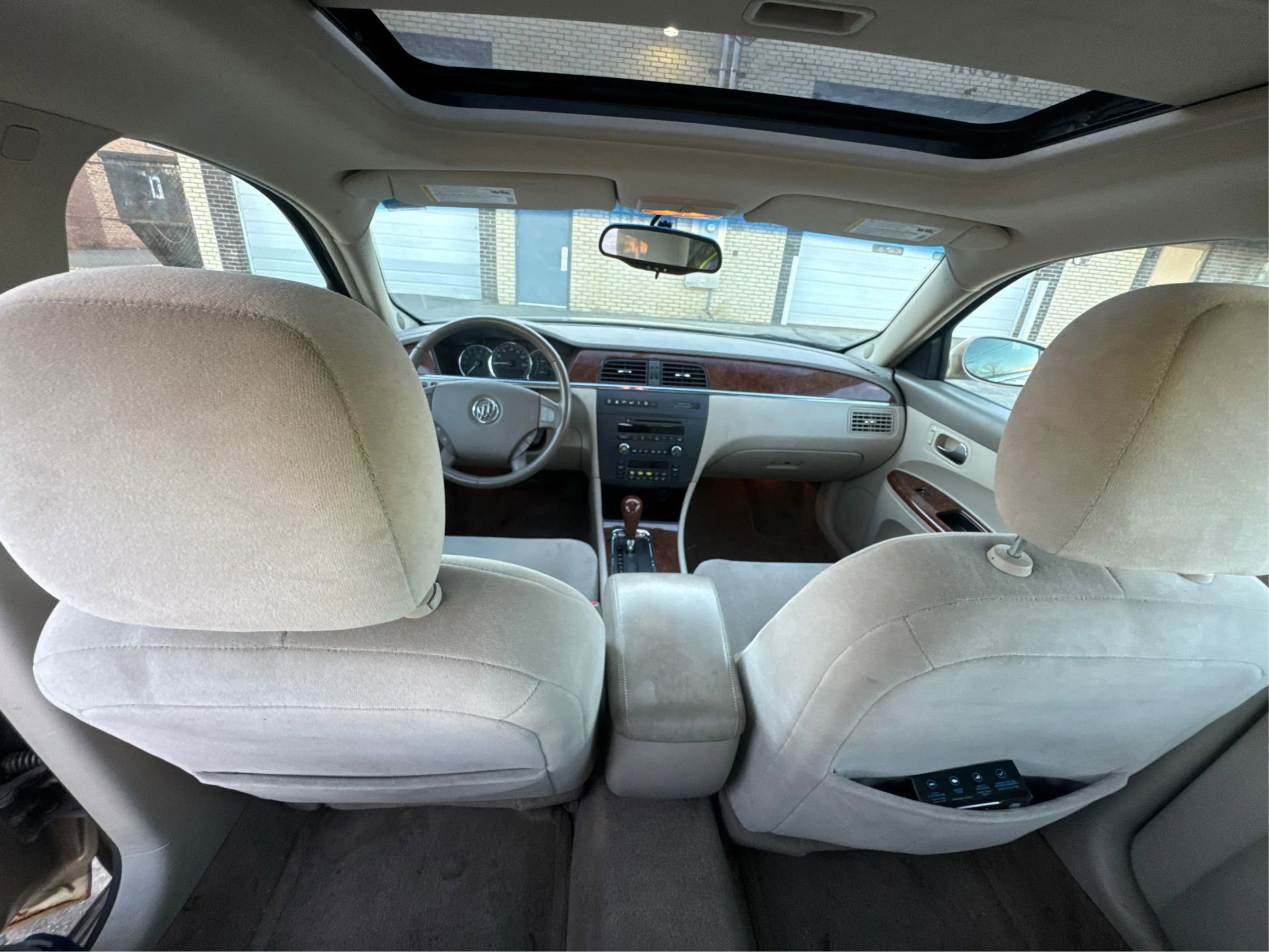 Used 2005 Buick LaCrosse CX w/ Silver Convenience Package image 25