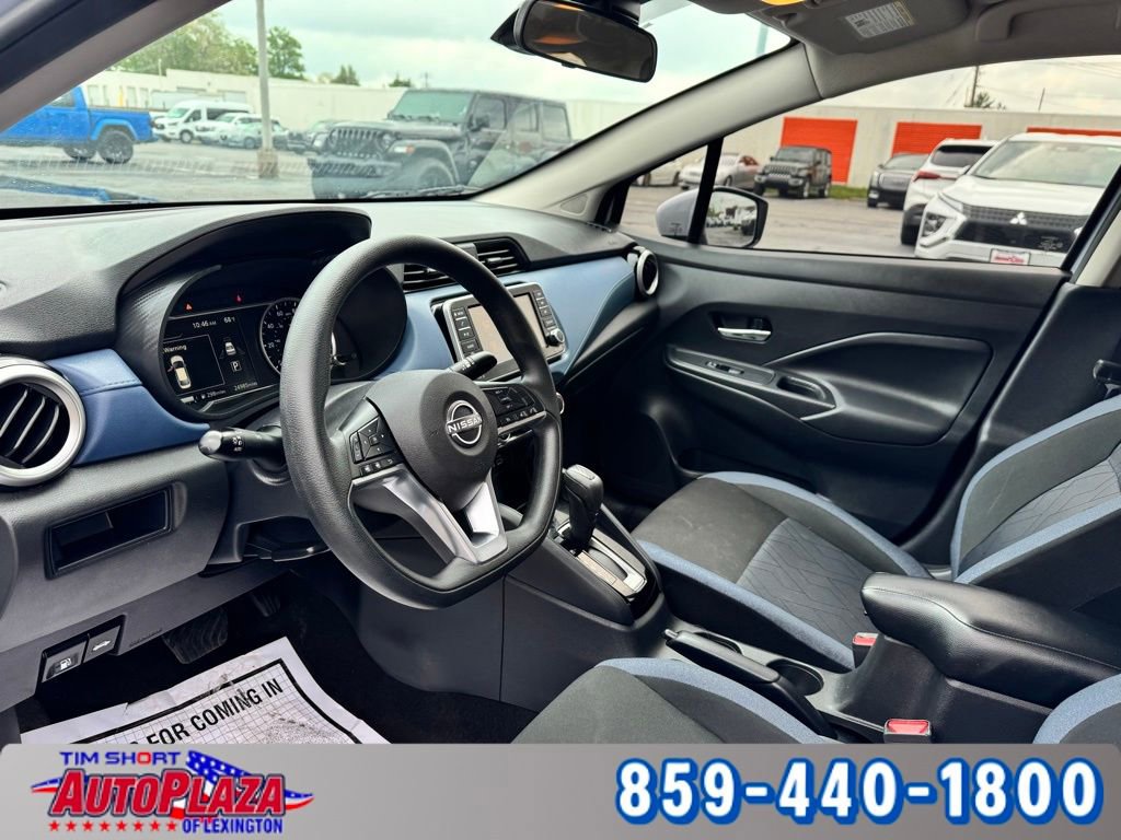 Used 2025 Nissan Versa SV FWD image 13