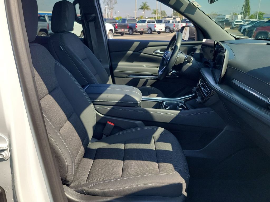 Used 2026 Chevrolet Traverse LT FWD image 26