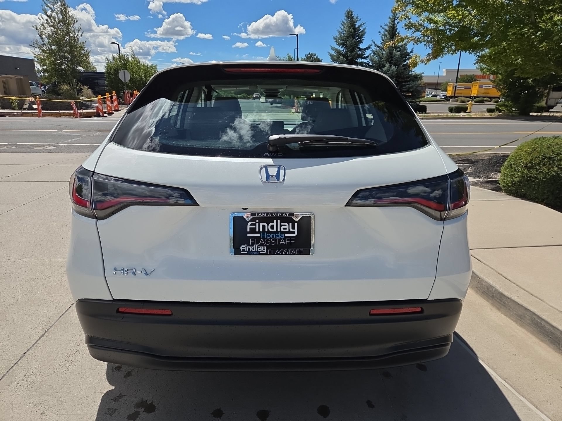 Used 2024 Honda HR-V LX image 5