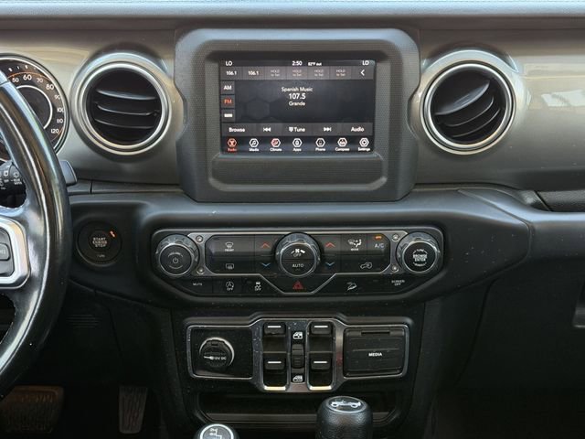 Used 2020 Jeep Wrangler Unlimited Sahara image 17