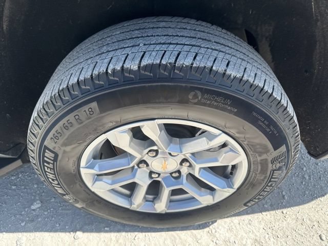 Used 2025 Chevrolet Tahoe LT AWD/4WD image 13