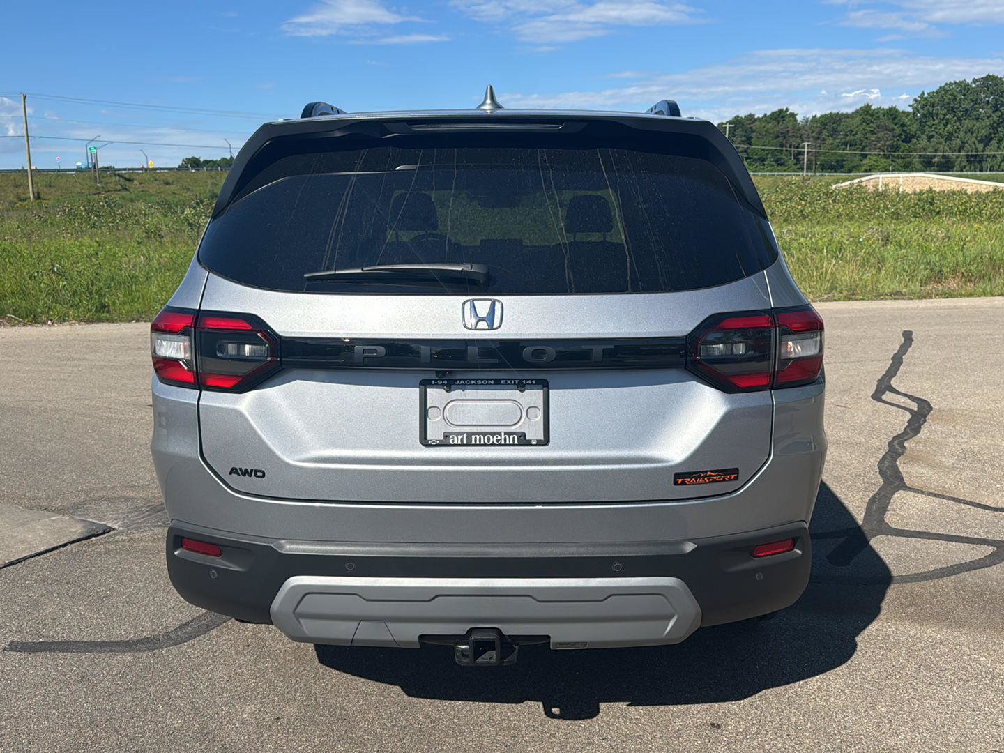 Used 2025 Honda Pilot TrailSport image 4