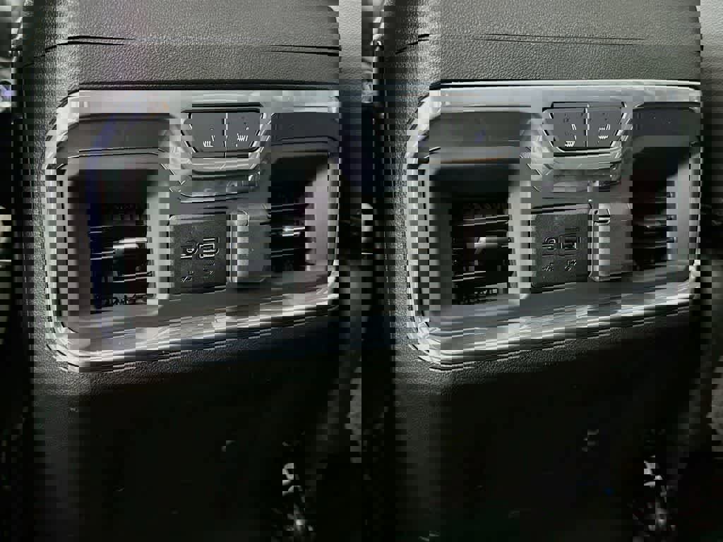 Used 2021 GMC Sierra 1500 AT4 image 13