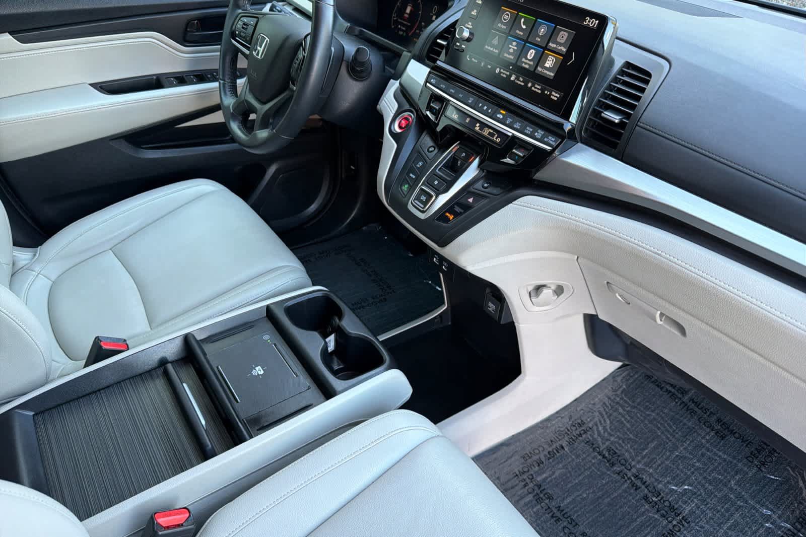 Used 2025 Honda Odyssey EX-L image 17