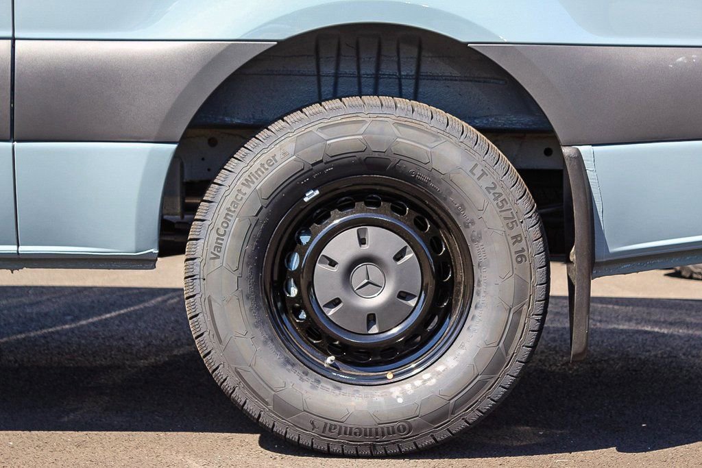 Used 2024 Mercedes-Benz Sprinter 144 Cargo image 18