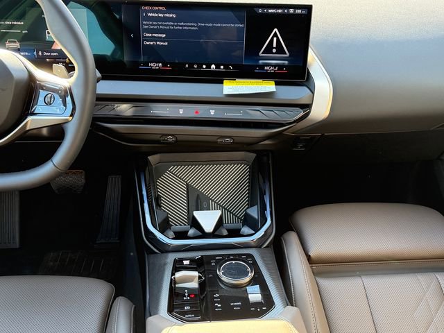 Used 2025 BMW X3 xDrive30i w/ Premium Package image 14