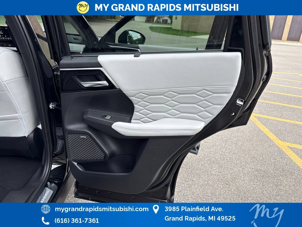 New 2026 Mitsubishi Outlander SEL AWD/4WD image 13