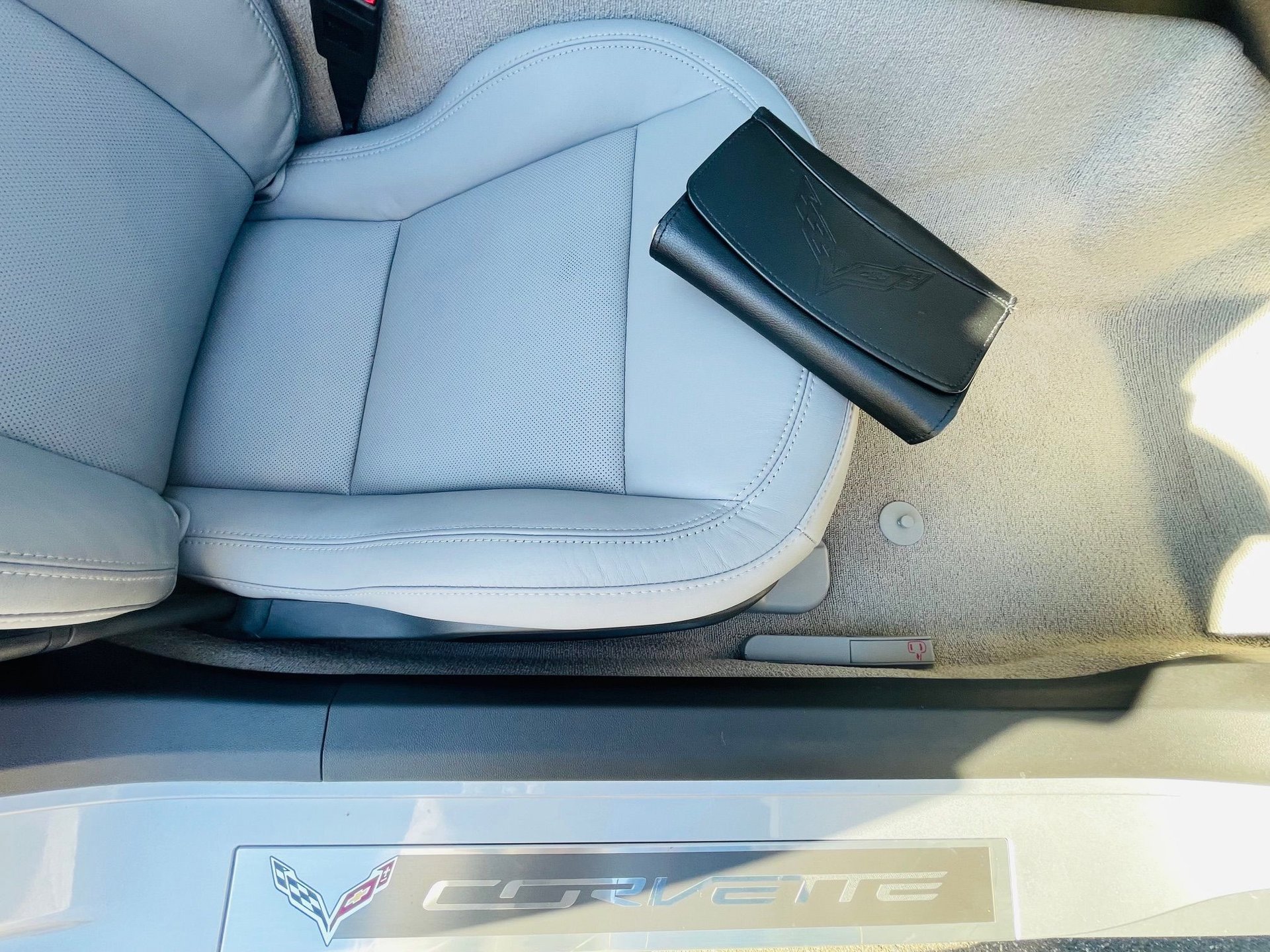 Used 2015 Chevrolet Corvette Stingray Convertible w/ 2LT Preferred Equipment Group image 44