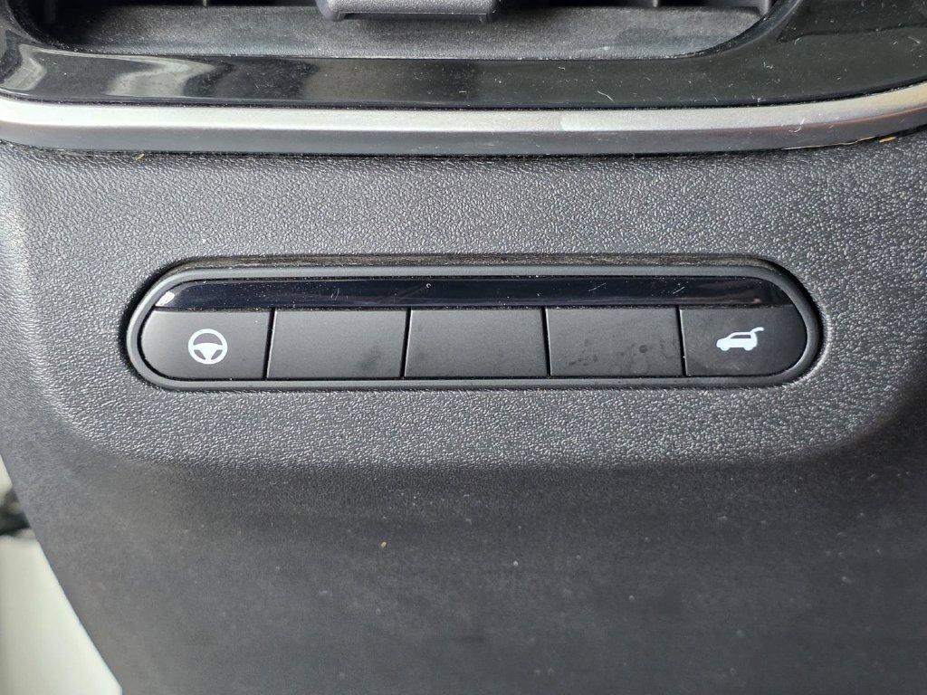 Used 2023 INFINITI QX60 Luxe w/ Cargo Package FWD image 26