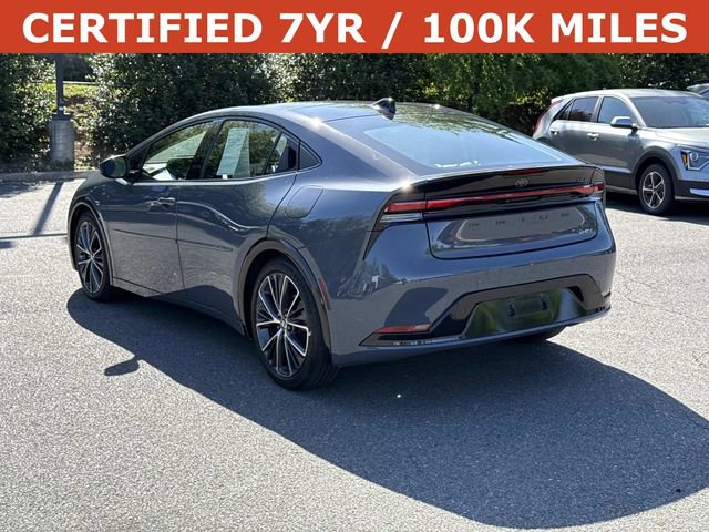 Used 2024 Toyota Prius XLE FWD image 4