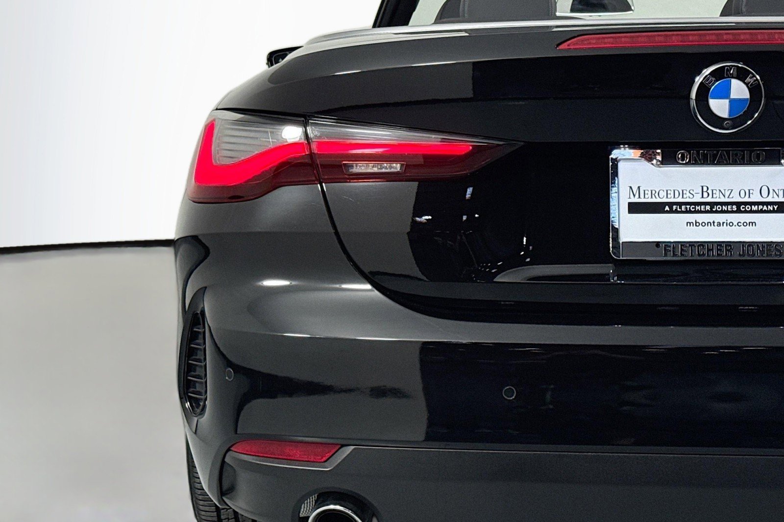 Used 2023 BMW 430i Convertible w/ Convenience Package image 16