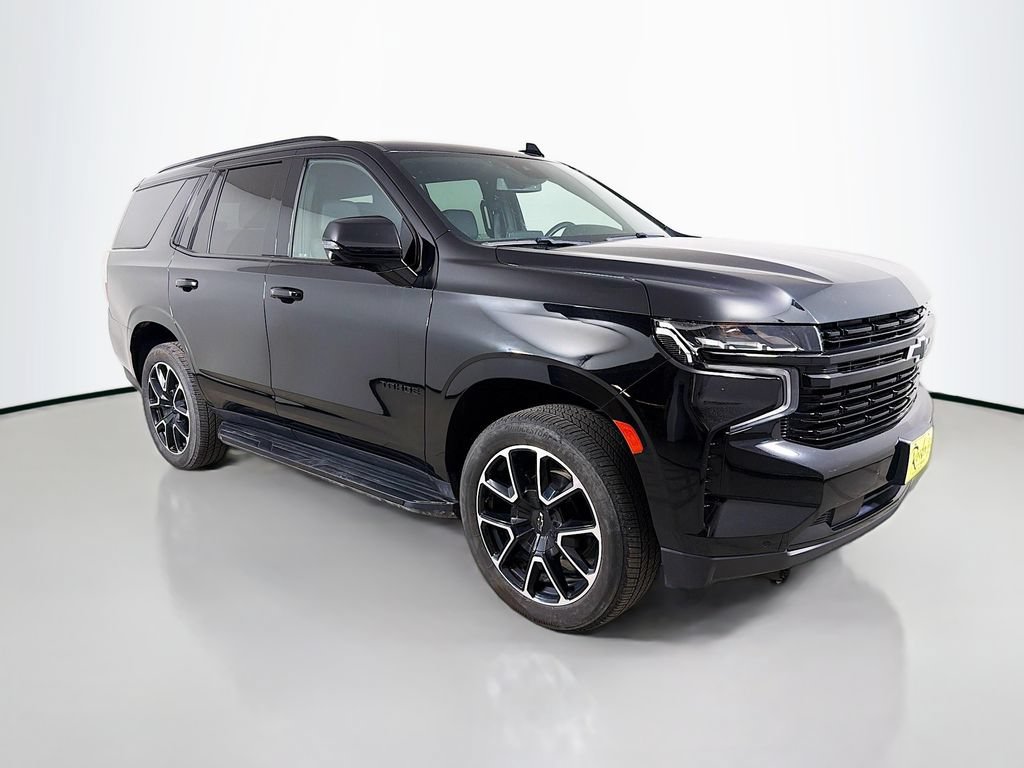 Used 2024 Chevrolet Tahoe RST w/ Luxury Package AWD/4WD image 4