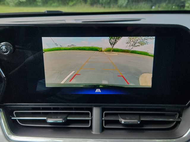 New 2026 Chevrolet Trax LT w/ Driver Confidence Package FWD image 30