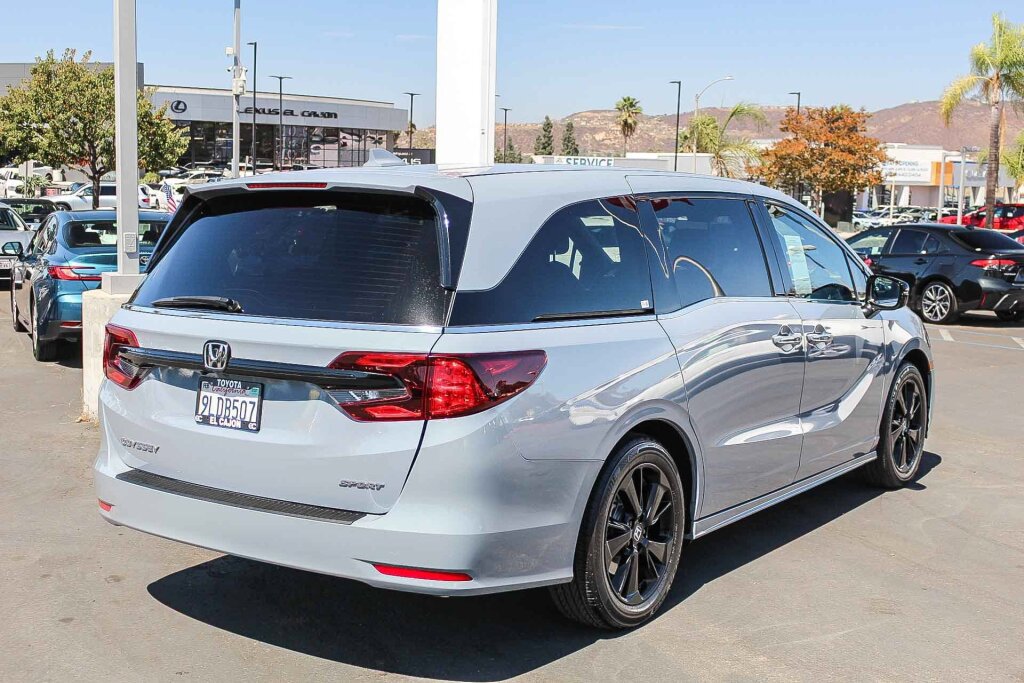 Used 2024 Honda Odyssey Sport image 26