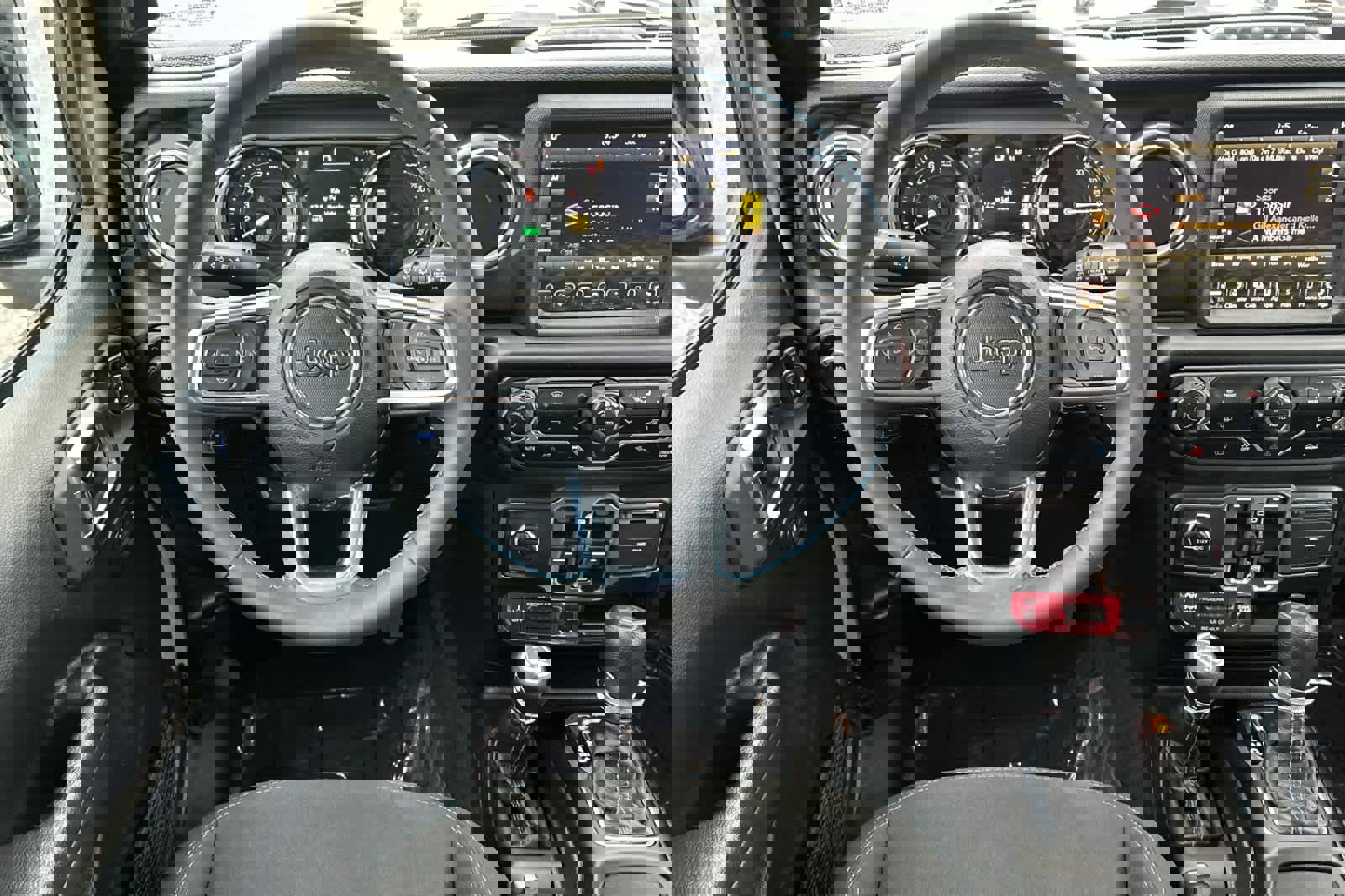 Used 2023 Jeep Wrangler Unlimited Rubicon 4xe w/ Steel Bumper Group image 15