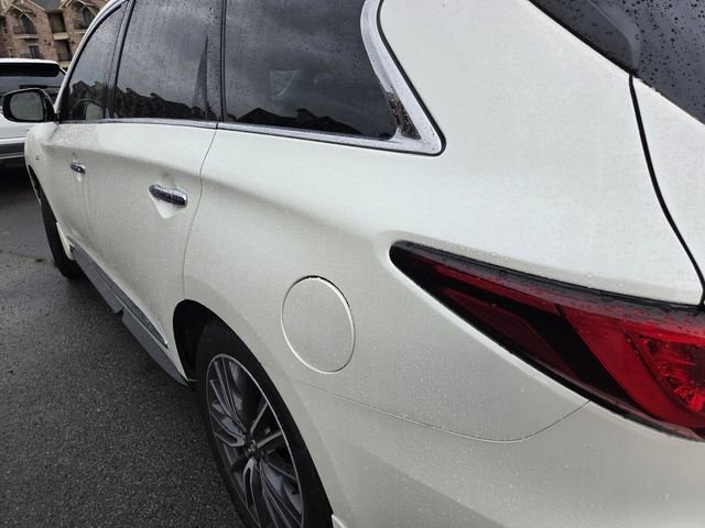 Used 2020 INFINITI QX60 Luxe w/ Sensory Package FWD image 6