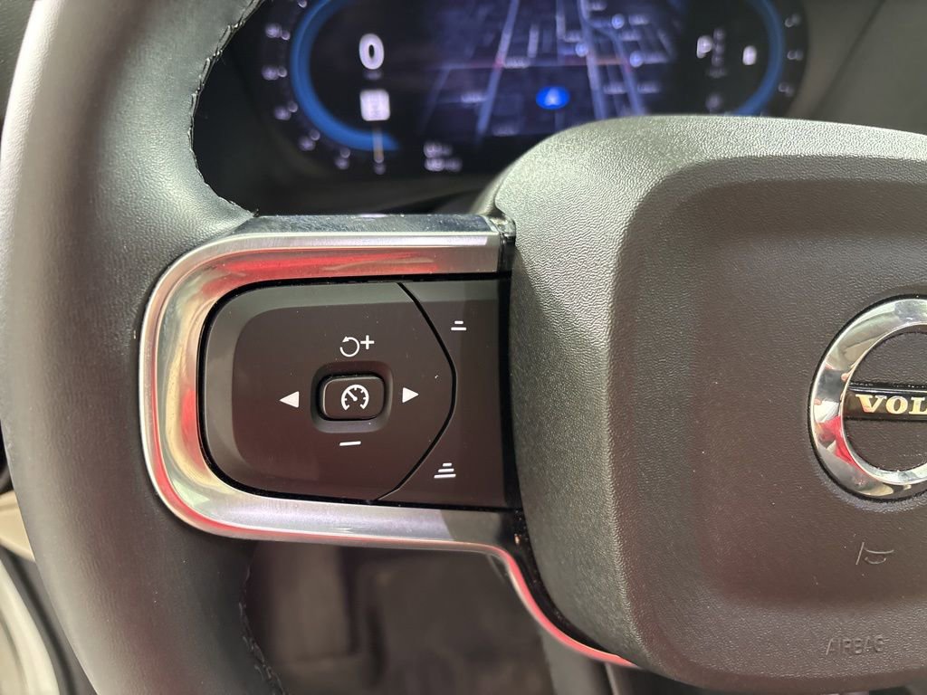 Used 2024 Volvo XC40 B5 Ultimate w/ Protection Package image 26