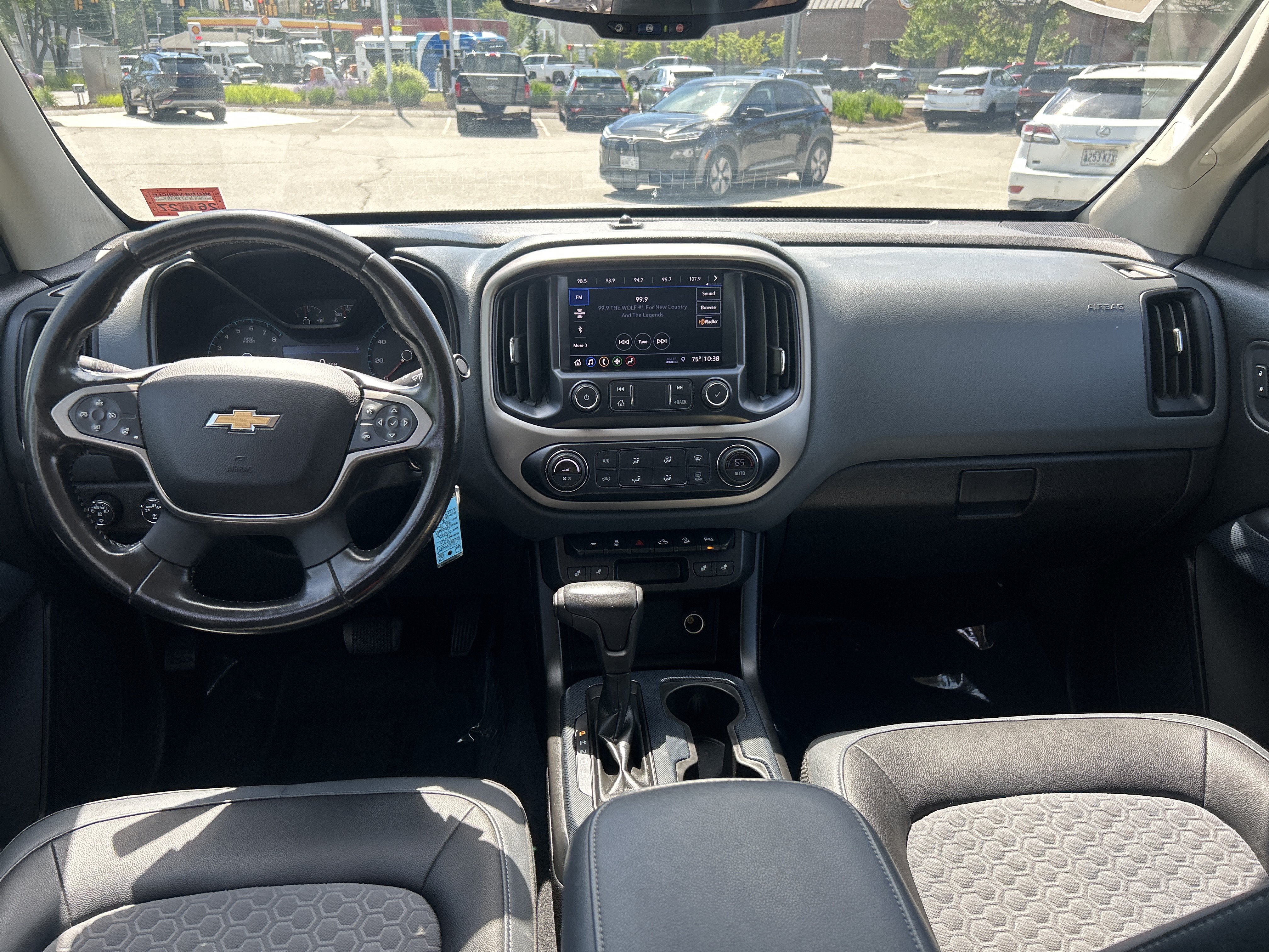 Used 2020 Chevrolet Colorado Z71 AWD/4WD image 18