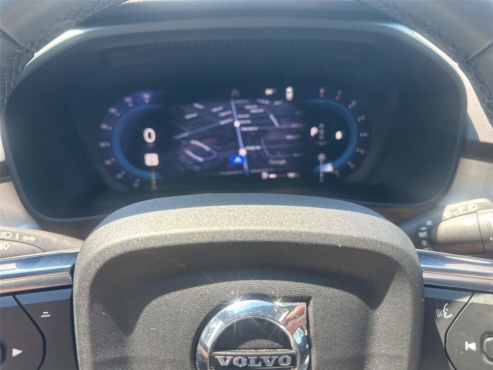 Used 2025 Volvo XC40 B5 Core AWD/4WD image 23