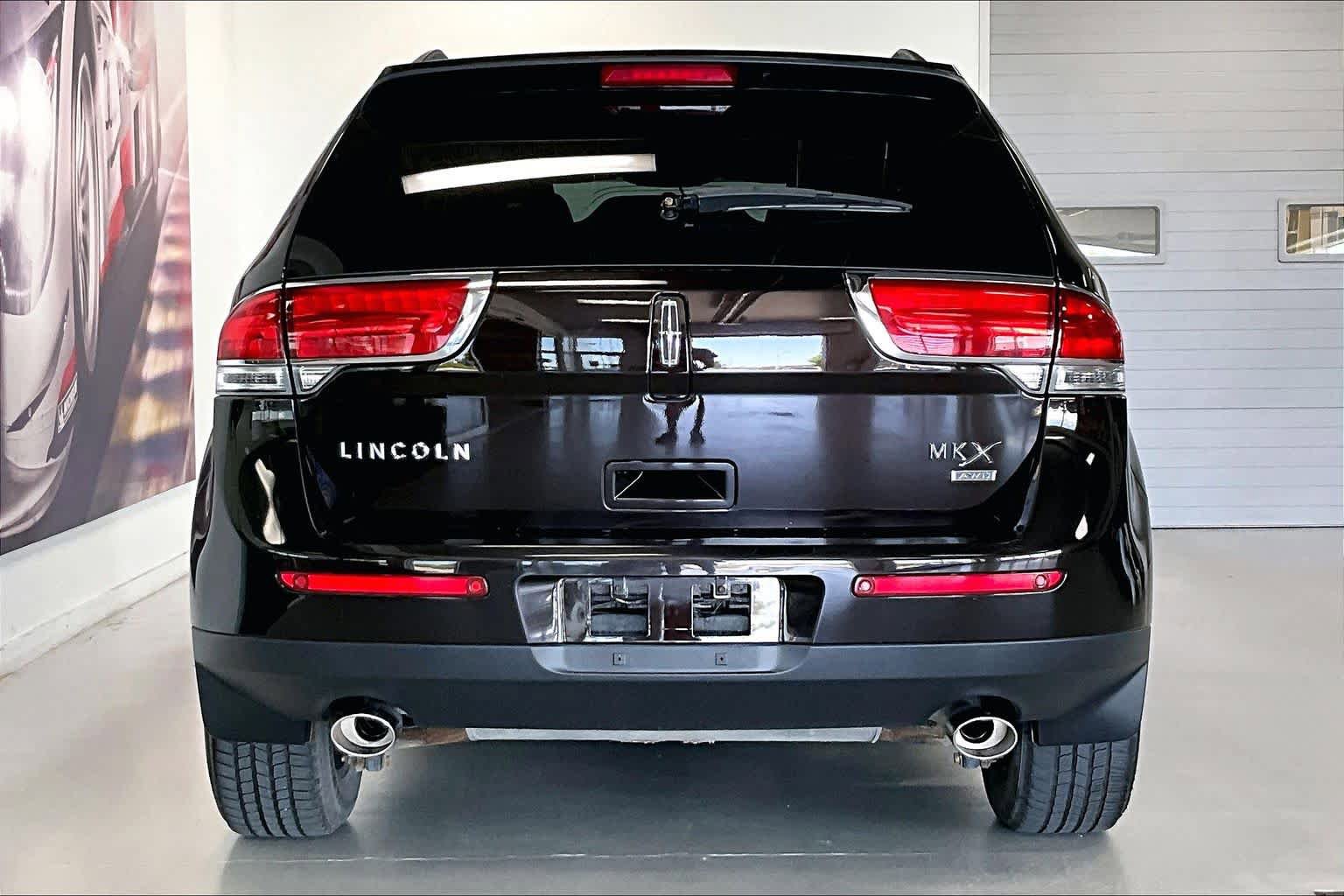 Used 2015 Lincoln MKX AWD w/ Olive Ash Wood Package image 5