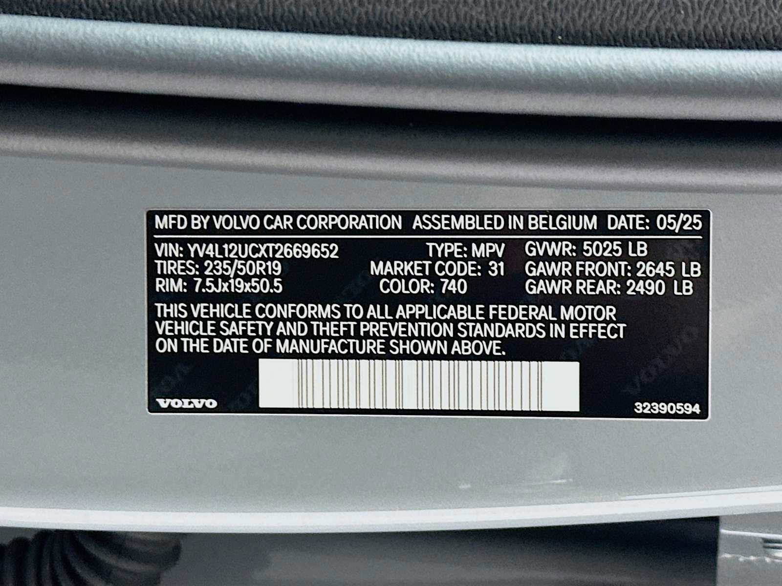 New 2026 Volvo XC40 B5 Plus w/ Protection Package Premier image 31
