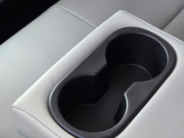Used 2023 Toyota Prius XLE FWD image 12