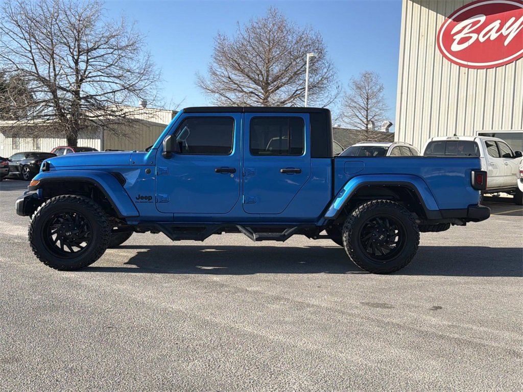 Used 2022 Jeep Gladiator Sport image 2