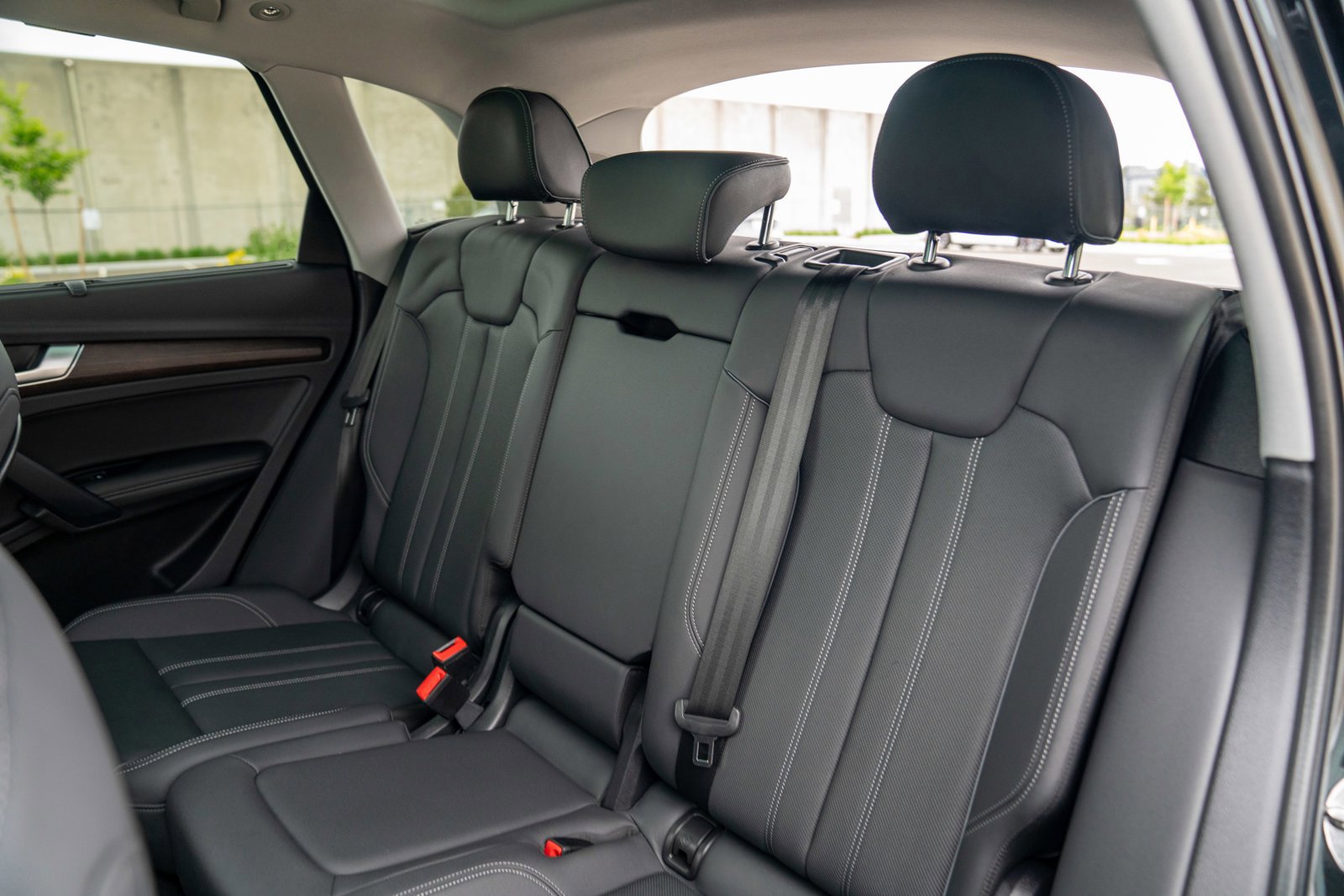 Used 2021 Audi Q5 e Premium Plus w/ Premium Plus Package AWD/4WD image 23