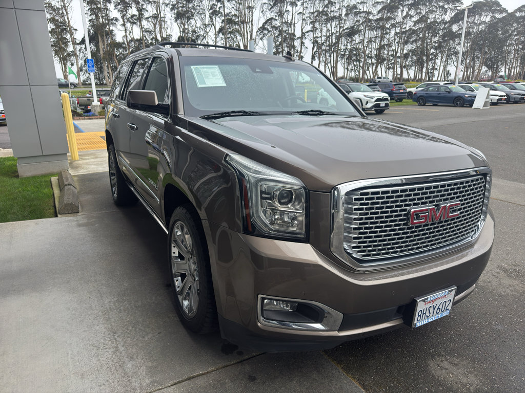 Used 2016 GMC Yukon Denali w/ Open Road Package image 24