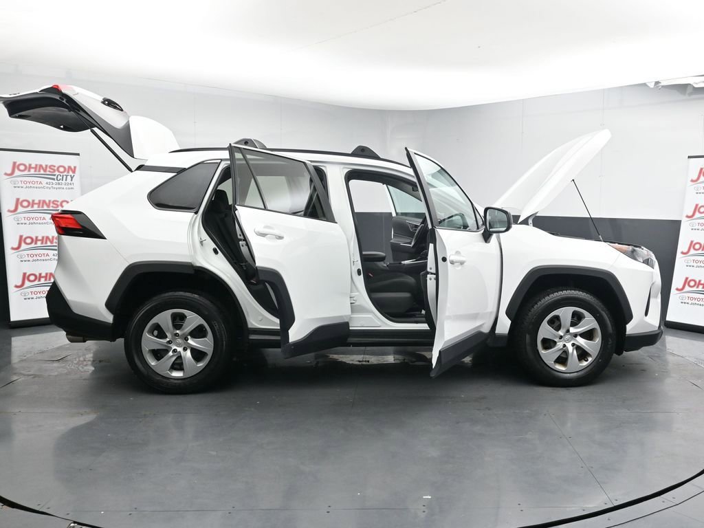 Used 2021 Toyota RAV4 LE image 42