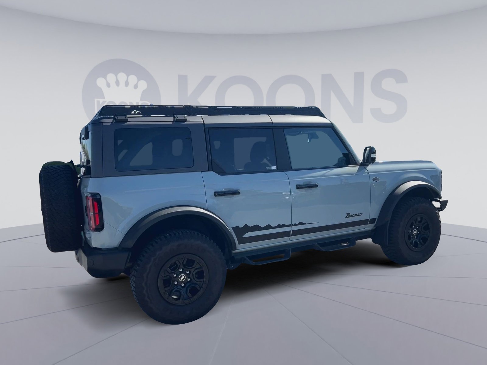 Used 2023 Ford Bronco Wildtrak image 12