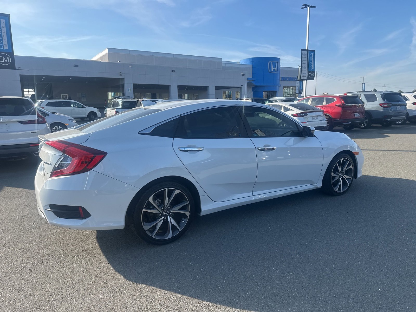 Used 2021 Honda Civic Touring image 3