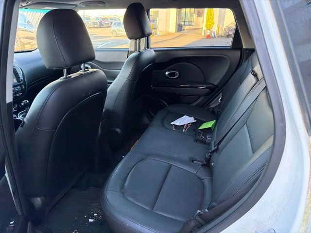 Used 2016 Kia Soul ! w/ Premium Package FWD image 5