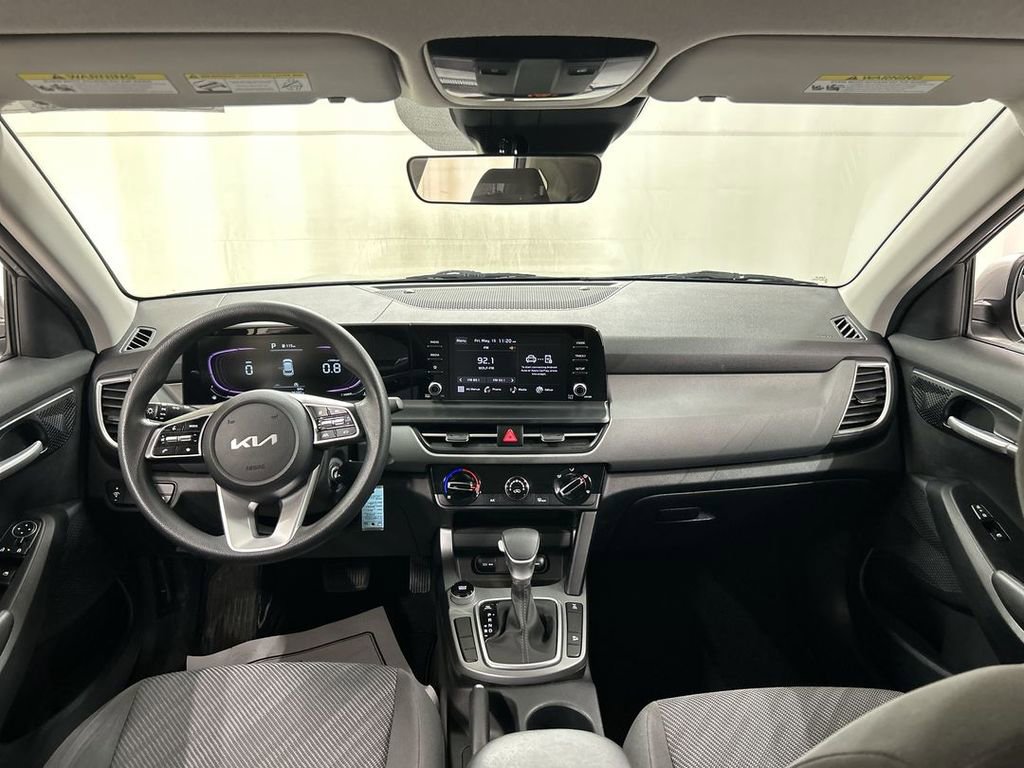 Certified 2024 Kia Seltos LX AWD/4WD image 18