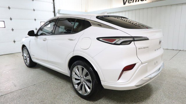 Used 2024 Buick Envista Avenir image 3