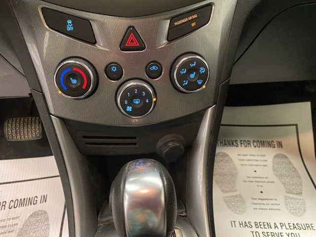 Used 2015 Chevrolet Trax LTZ AWD/4WD image 30
