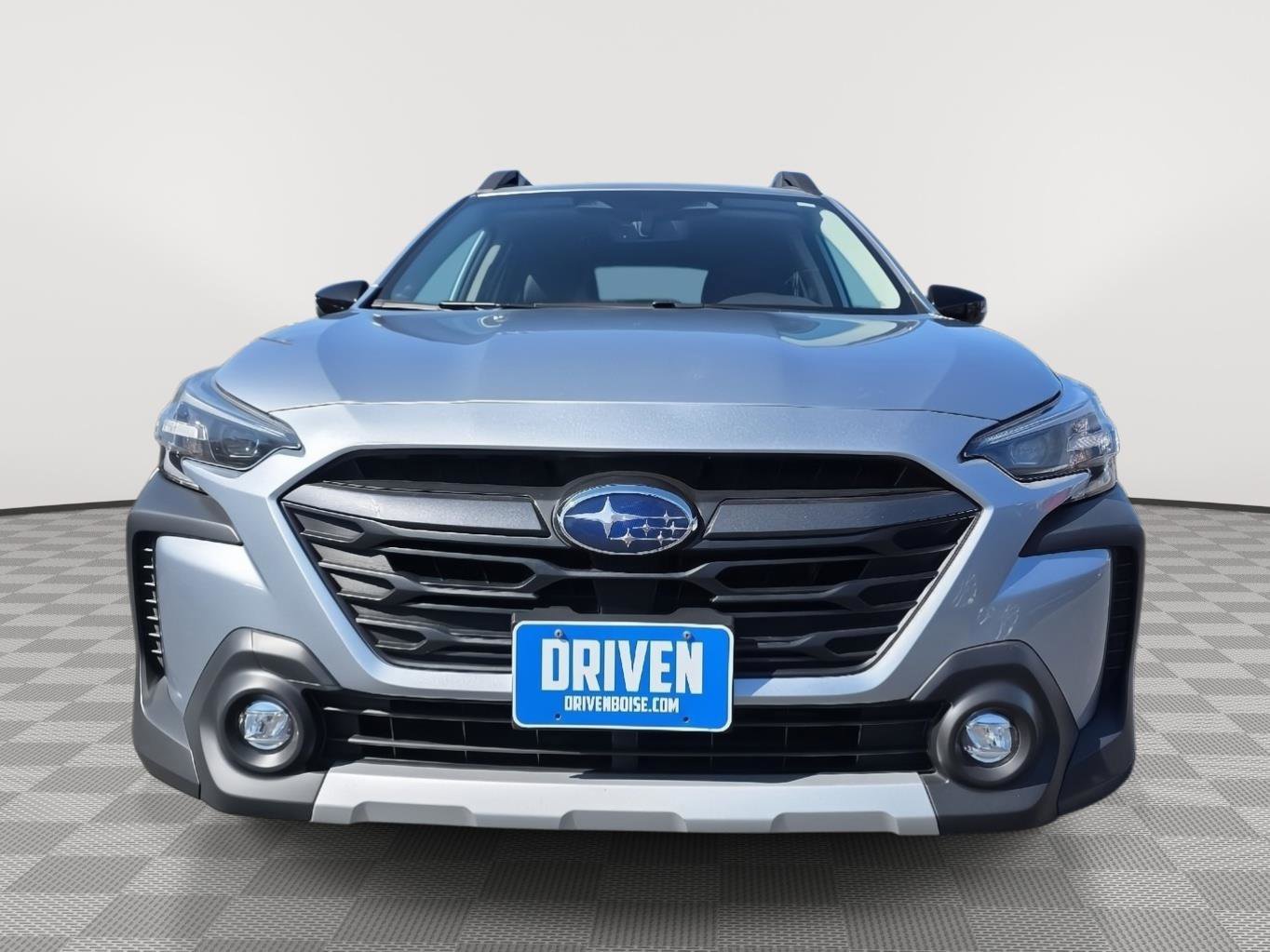 Used 2023 Subaru Outback Limited XT AWD/4WD image 2