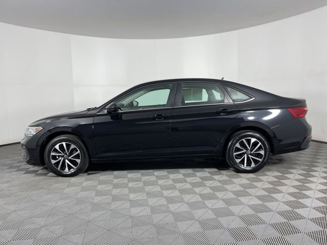 Used 2024 Volkswagen Jetta S image 6