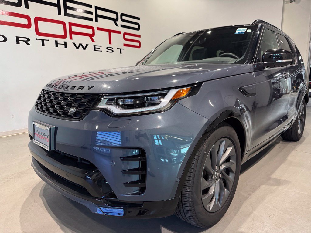 Used 2024 Land Rover Discovery Dynamic SE AWD/4WD image 2