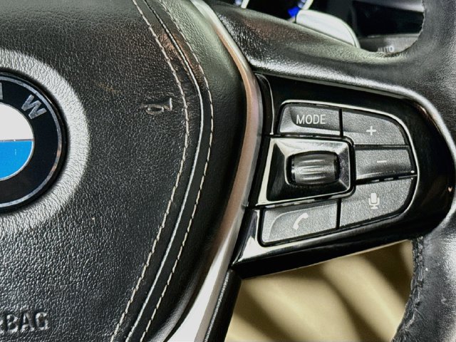 Used 2019 BMW 530i RWD image 12