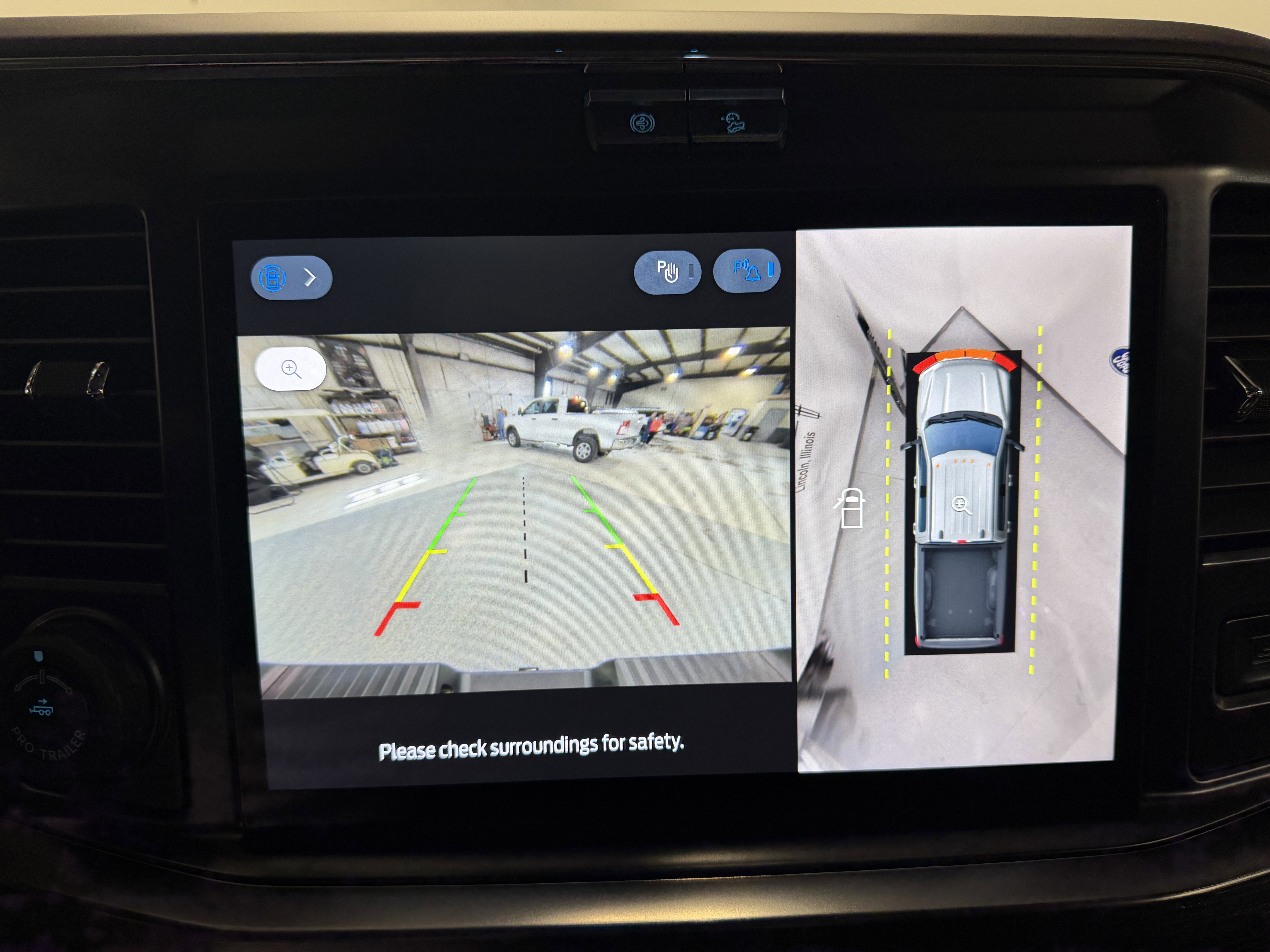 New 2026 Ford F250 Lariat w/ Black Appearance Package image 13