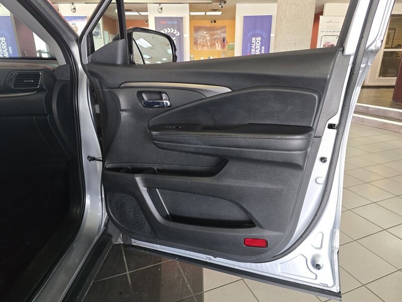 Used 2019 Honda Ridgeline Sport image 12