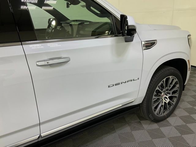 New 2026 GMC Yukon Denali w/ Denali Reserve Package image 9