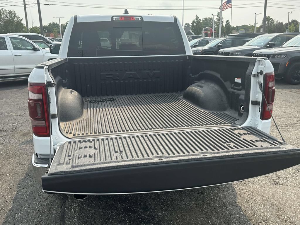 Used 2023 RAM 1500 Laramie AWD/4WD image 12