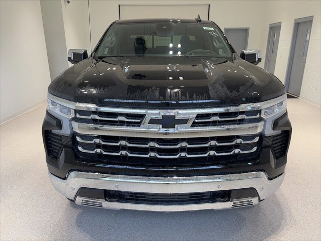 New 2026 Chevrolet Silverado 1500 LTZ image 2